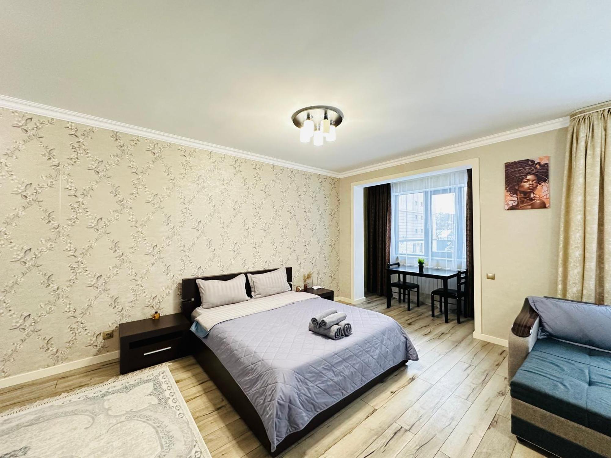 Vostochnyi Park Apartament In The Center Of Almatyアパートメント エクステリア 写真