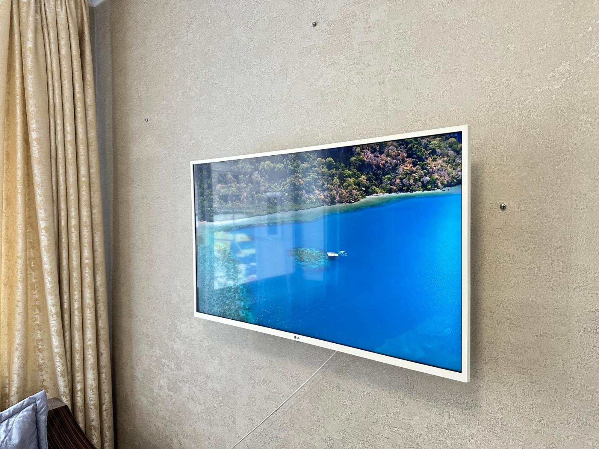 Vostochnyi Park Apartament In The Center Of Almatyアパートメント エクステリア 写真