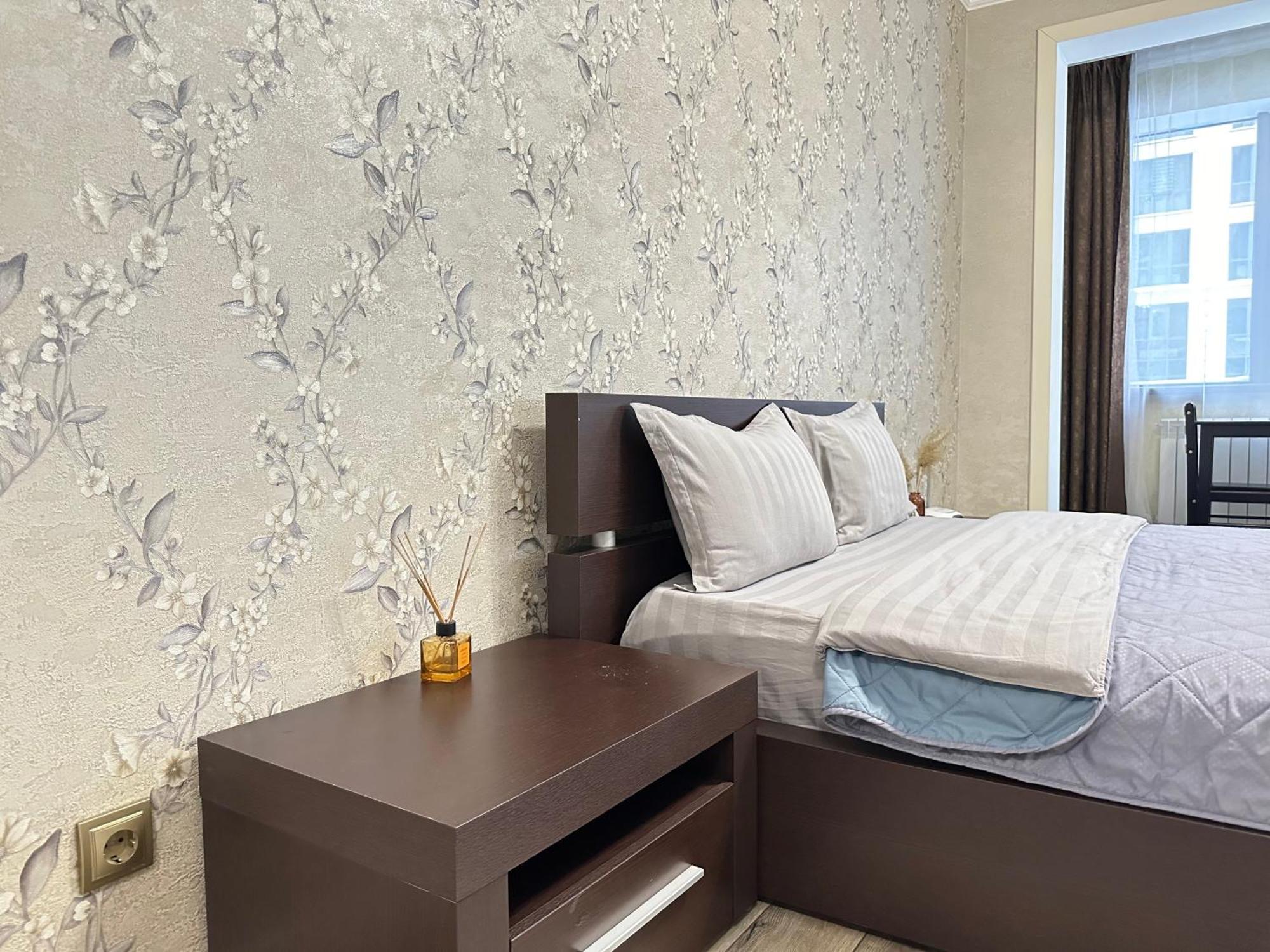 Vostochnyi Park Apartament In The Center Of Almatyアパートメント エクステリア 写真